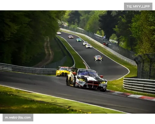 “大美里耶”爬坡赛赛道攀升高度968米,挑战选手技巧与耐力 “大美里耶”爬坡赛赛道攀升高度968米,挑战选手技巧与耐力