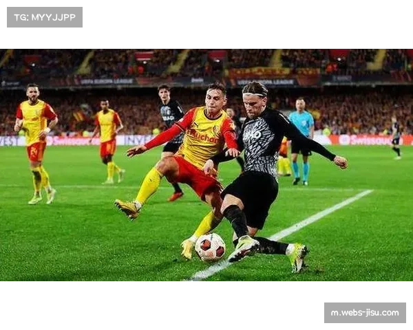 尼斯周日对阵昂热，比赛在紧张氛围中进行