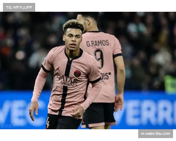 巴黎圣日耳曼2-1巴黎FC，杜埃复出首战破门建功